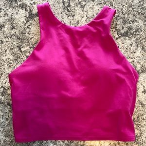 Athleta Conscious Crop